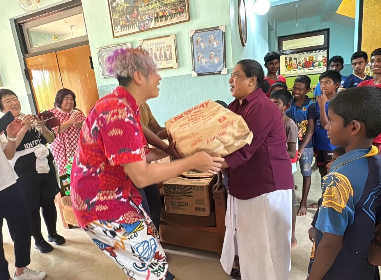 20251017_053702707_iOS