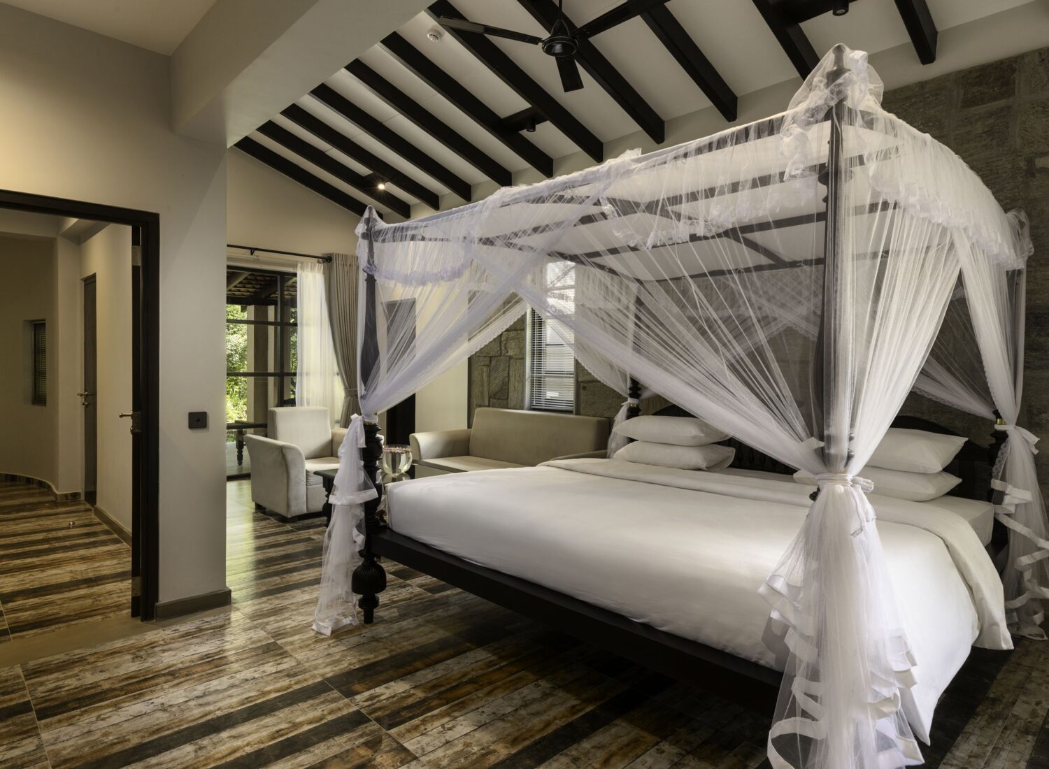 ayugiri-Presidential Suite with pool deck 15-s