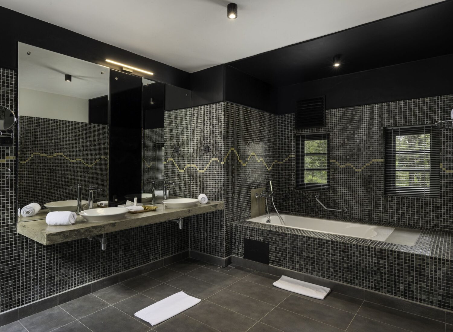 ayugiri-Presidential Suite with pool deck 19-s