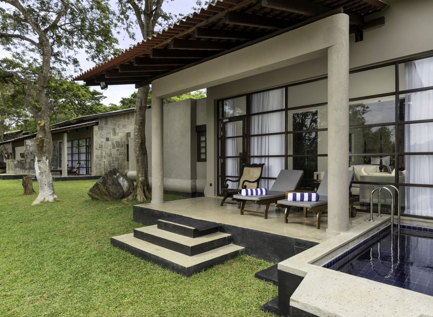 ayugiri-Suite with Plunge Pool_1-s