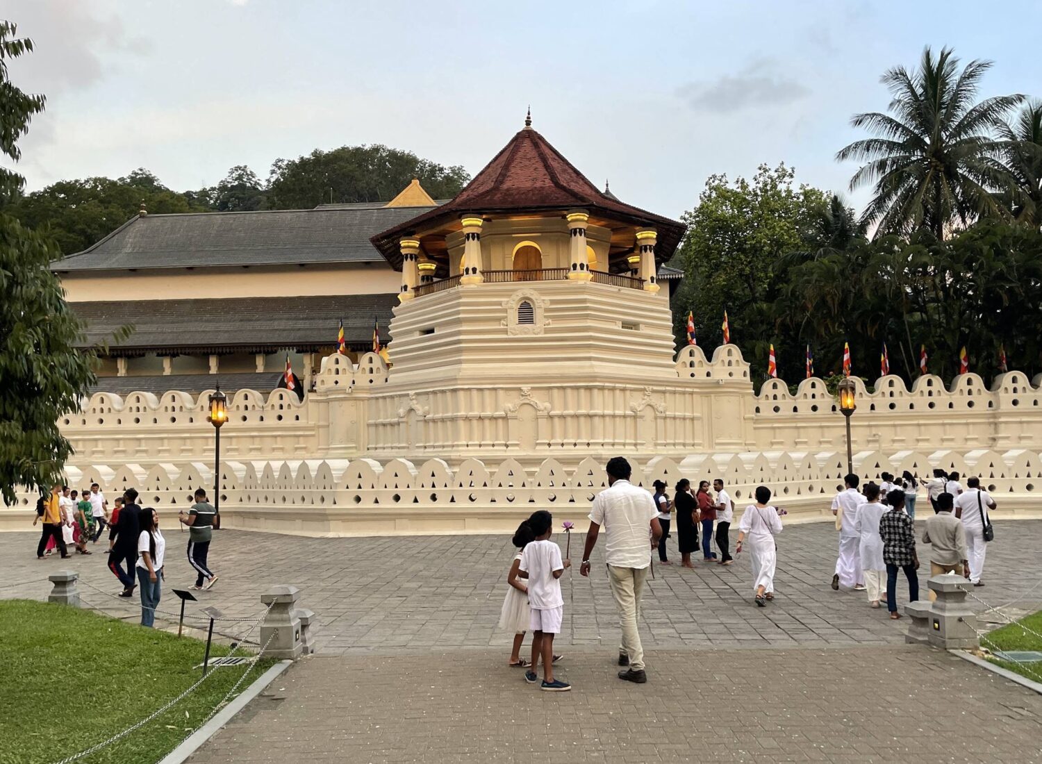 kandy-01